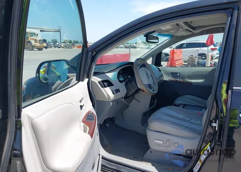 2011 Toyota Sienna Xle V6 из США, поврежденный, VIN 5TDYK3DC1BS124183